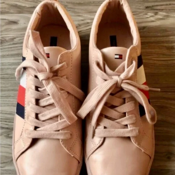 Tennis shoes outlet tommy hilfiger